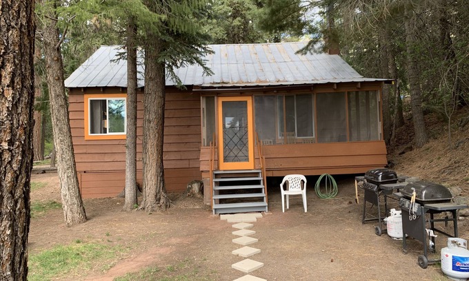 Bayfield Cabin | Croll Cabins-Armstrong Library Cabin #5 at Vallecito Lake