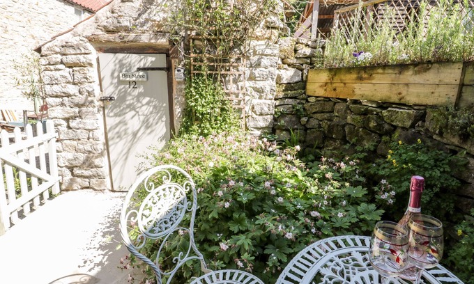 Kirkbymoorside Cottage | Crooked Cottage
