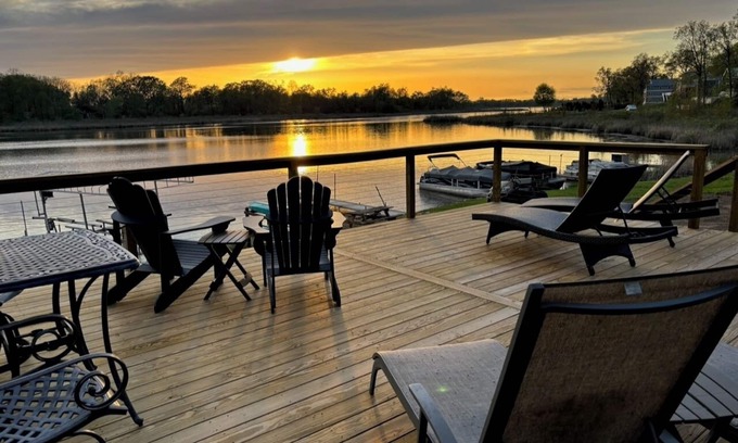 Angola House | Crooked Lake, Angola Indiana Large Waterfront Home-Family Vacation Retreat