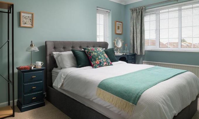 Kewstoke House | Crookes House