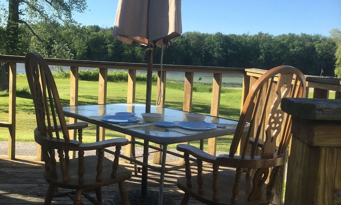Jordan Cottage | Cross Lake Cottage Finger Lakes Syracuse Region
