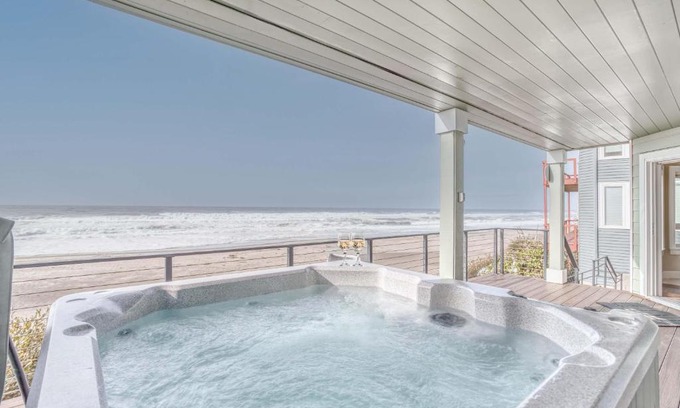 Lincoln Beach House | Crown Jewel