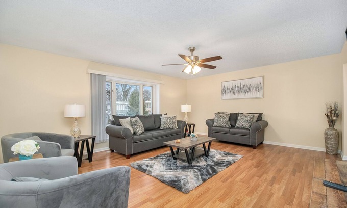 Crown Point House | Crown Point Indiana Rental - Pettibone
