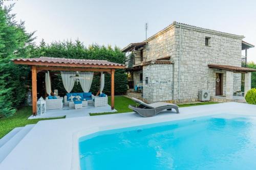 Molos-Agios Konstantinos Villa | Crown Villa Aphrodite with Private Pool
