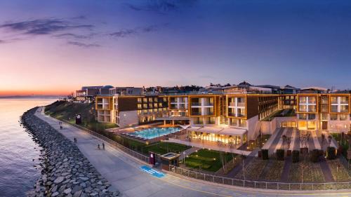 Bakırkoy Hotel | Crowne Plaza Florya Istanbul by IHG