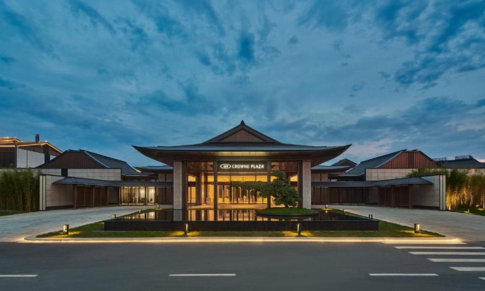 Zhanggong District Hotel | Crowne Plaza Ganzhou by IHG