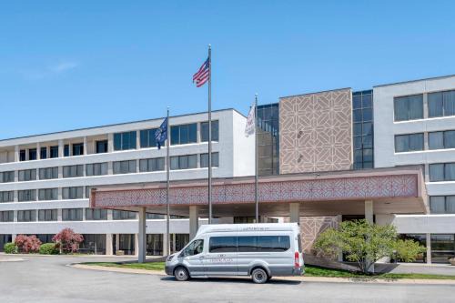 Wayne Hotel | Crowne Plaza Indianapolis-Airport by IHG