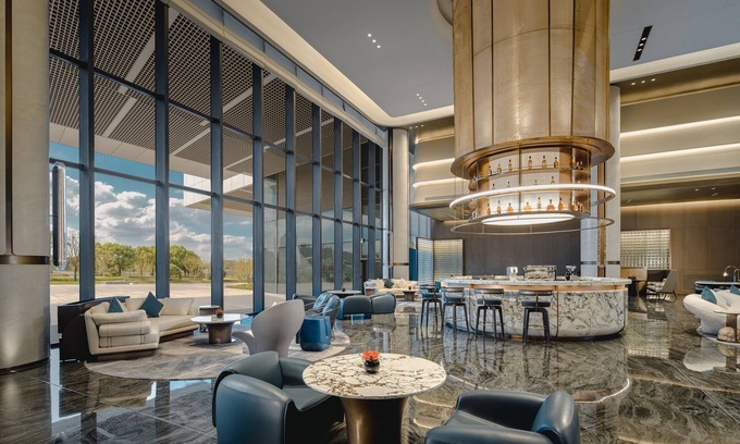 Kunshan Hotel | Crowne Plaza Kunshan East by IHG