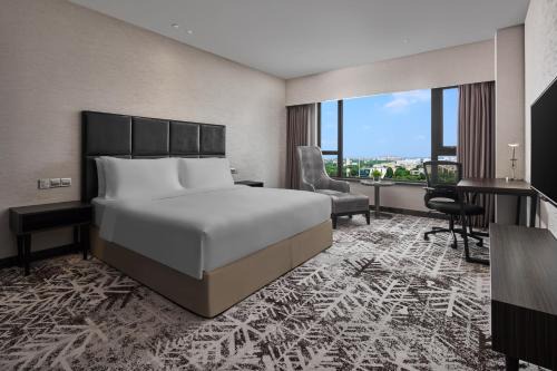 Jinshan Hotel | Crowne Plaza Shanghai Jinshan by IHG