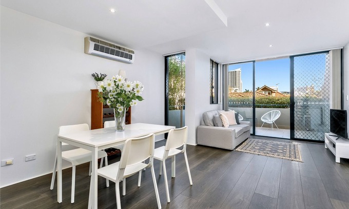 Naremburn Apartment | Crows Nest - WILL1 - Willoughby Road - Sunny 2BR Split-Level with Terrace Parking Near Crows Nest Village