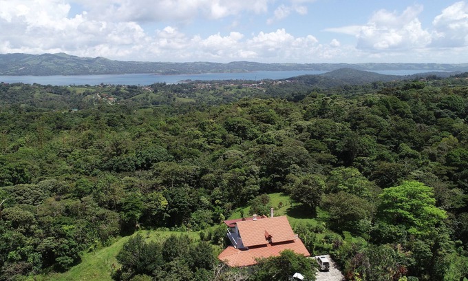 Nuevo Arenal House | CRParaiso - Gated, Tranquil and Private. Not just a house; it is a place.