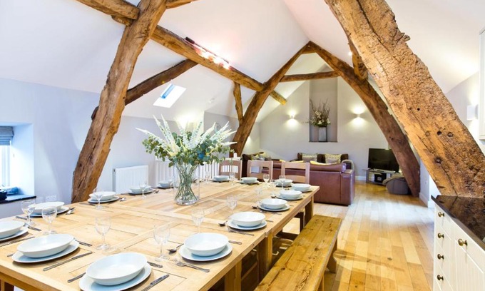 Hurdlow House | Cruck'd Barn