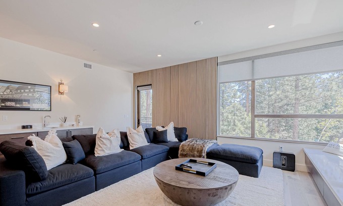 Crystal Bay Condo | Crystal Beauty | Dog-friendly condo in Crystal Bay with elevator, firepit, & W/D