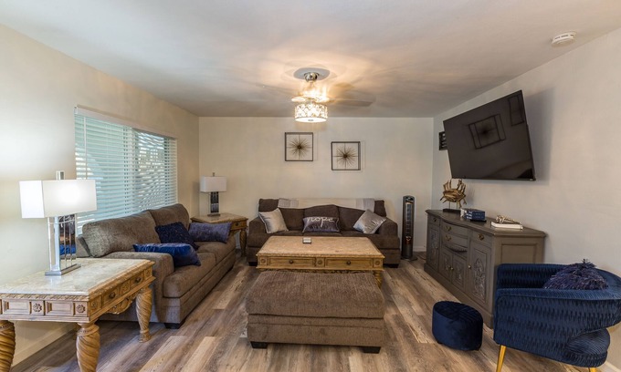 Bullhead City House | Crystal Cottage at the Colorado River