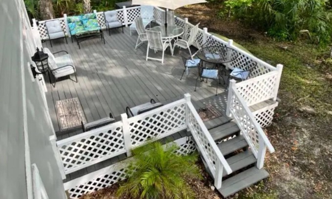 Crystal River Cottage | Crystal Cottage, in the heart of Crystal River