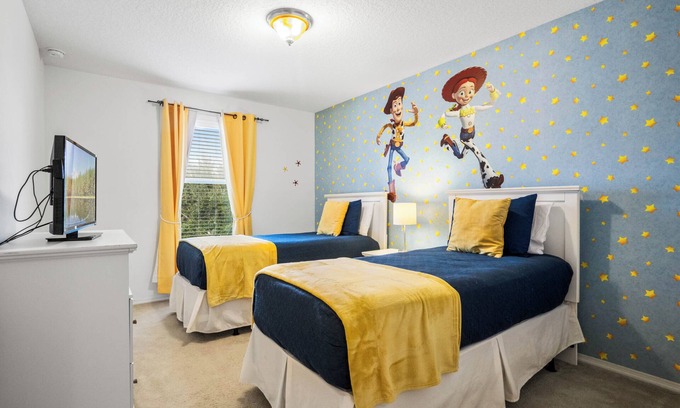 Crystal Cove Resort | CRYSTAL COVE 917EG-5BEDROOMS-4.5BATH-12PEOPLE-CLOSE TO ALL DISNEY PARKS-RESTAURANTS-SUPERMARKETS.