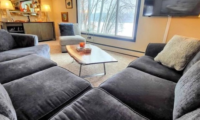Tomahawk House | Crystal Lake House - Has It All!
