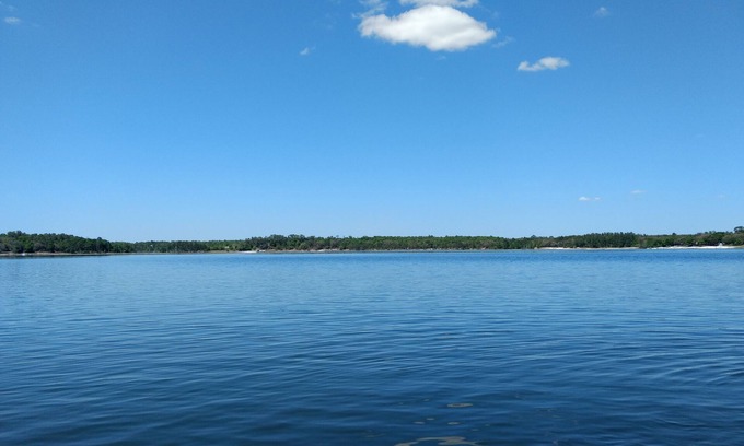 Putnam Hall Apartment | Crystal Lake Rental