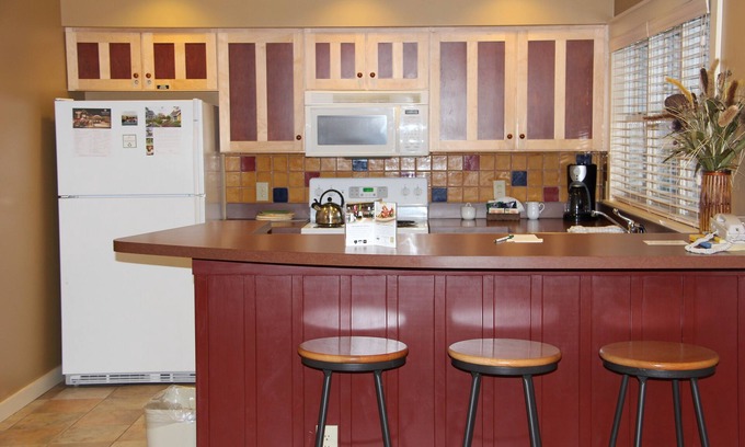 Thompsonville Condo | Crystal Mountain Resort - Beautiful Mountain Top Condo in Thompsonville, MI