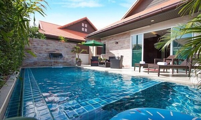Nong Prue Villa | Crystal Pool Villa 3 Bedrooms