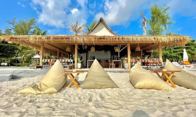 Srithanu Villa | Crystal white sand resort