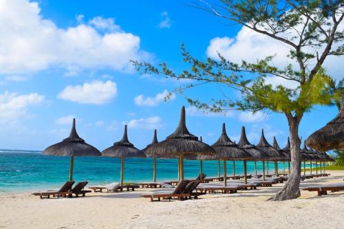 Palmar Hotel | Crystals Beach Resort Belle Mare, a member of Radisson Individuals