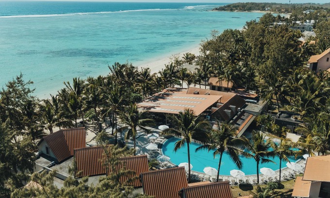 Palmar Hotel | Crystals Beach Resort Belle Mare, a member of Radisson Individuals
