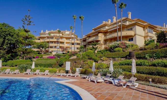 Elviria Apartment | Cubo's Apartment Boutique Elviria Hills/golf/free wifi