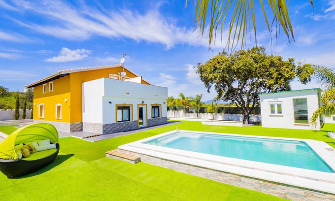 Alhaurin el Grande Villa | Cubo's Villa El Encinar/views/private pool/wifi/electric car charger
