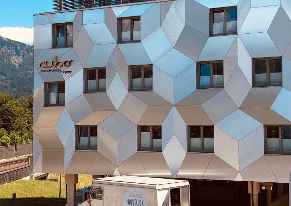 Sankt Johann in Tirol Hotel | Cubo Sport & Art Hotel