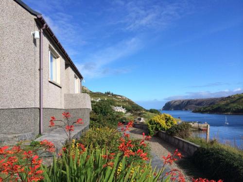 Lewis and Harris House | Cuckoos Rock
