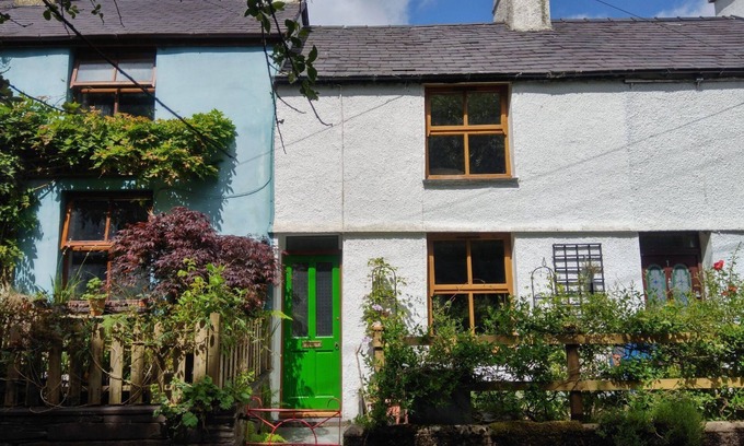 Gallt Y Foel Cottage | Cuddfan - a snowdonia that sleeps 4 guests in 2 bedrooms