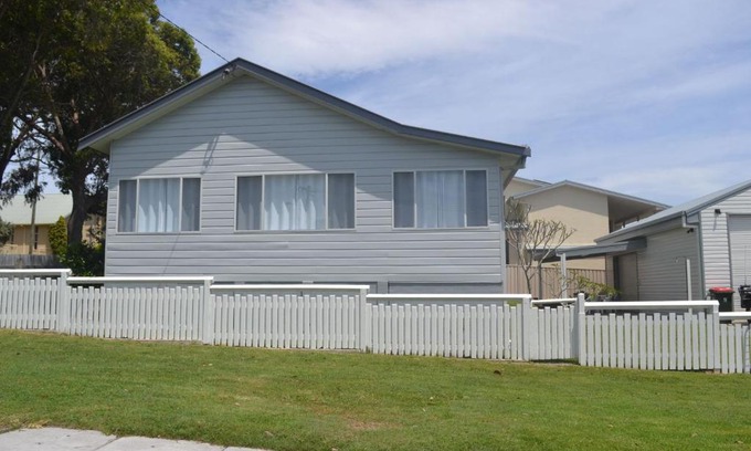 South West Rocks House | Cuddys Cottage