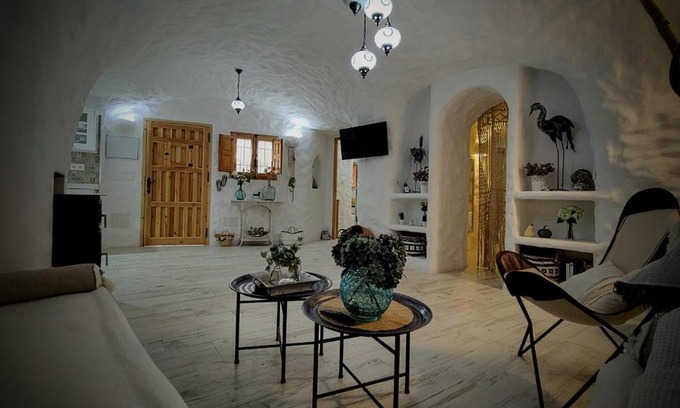 Baza Villa | Cueva OTTO Privada