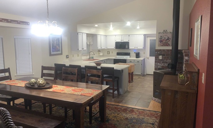 Sparks House | Cul-De-Sac Home
