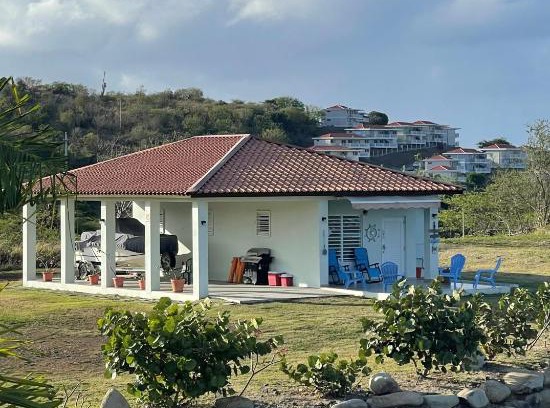 Culebra Pueblo Villa | Culebra Ocean Front Marbella