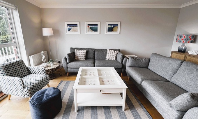 Ryde Ski Chalet | Culver Vista