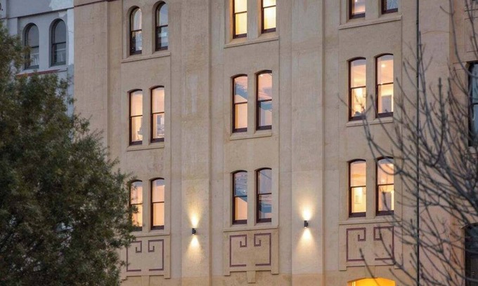Dunedin City Centre Apartment | Cumberland Street deluxe apartment No5