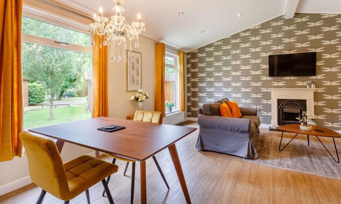 Churchill House | Cupid Lodge