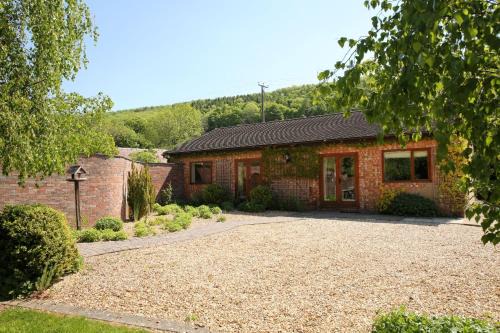 Hope Bowdler House | Curlew Cottage