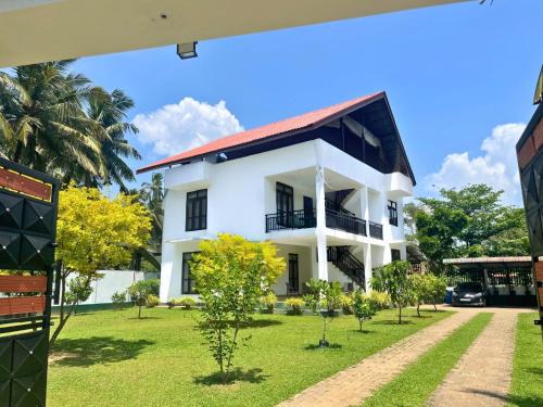 Daluwakotuwa Hostel | Curly Hostel Negombo