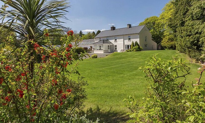 Ballymacarbry Cottage | CURRADOON HOUSE, family friendly in Touraneena, County Waterford