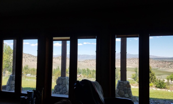 Crowley Lake House | Custom Craftsman Log Home Eastern Sierra Mountain Abode near Mammoth Lakes