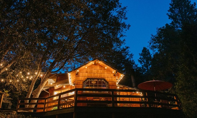 Pine Cove Ski Chalet | Custom Dodecahedral Cabin set amid a peaceful neighborhood in Idyllwild, CA.