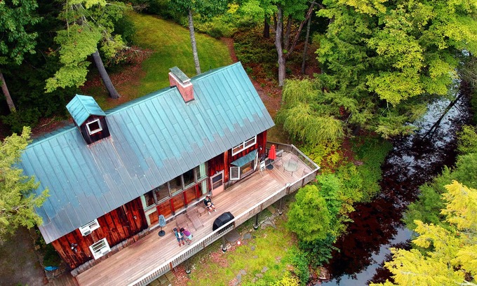 Bearsville House | Custom Post and Beam Home on Private Stream