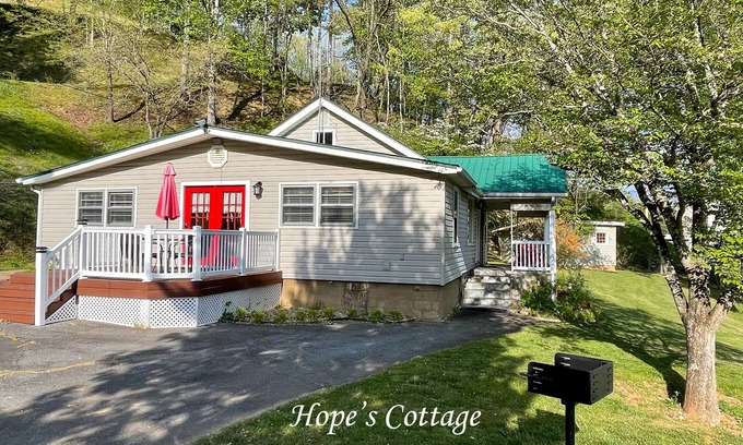 Cherokee Cottage | Customer Appreciation Year! See Discount information in Ad