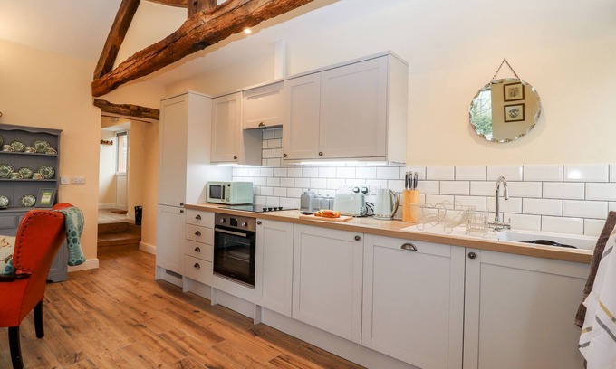 Oswestry Cottage | Cut Moch, Plas Moelfre Hall Barns
