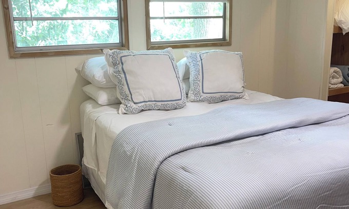Lake City Apartment | Cute 2-bedroom apartment in enchanting Lake City
