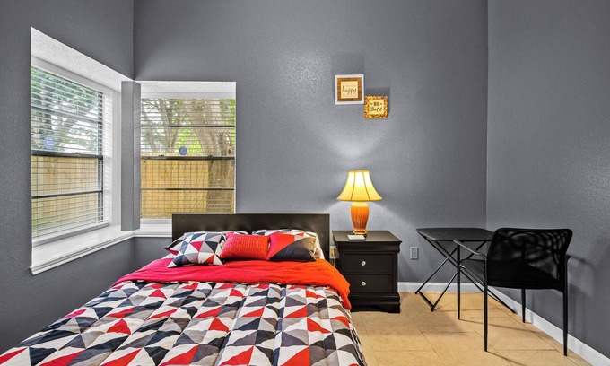 Barker House | Cute 2 bedroom