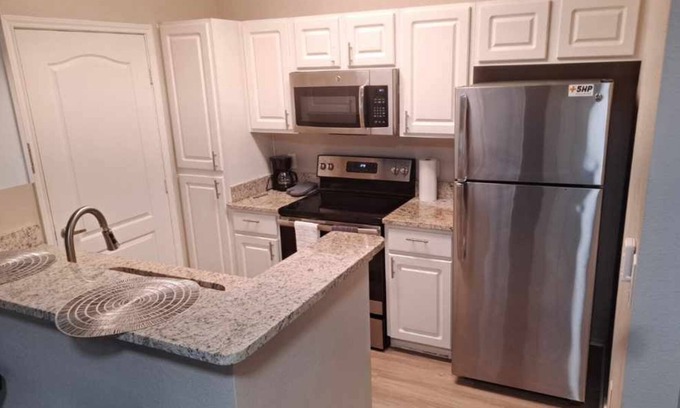 Northwest Carrollton Apartment | Cute and cozy 1 BDR 15 mins from Dallas